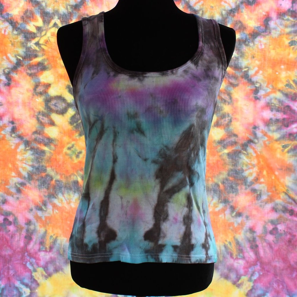 Trippy Tie Dyed Old Navy Perfect Fit M Tank